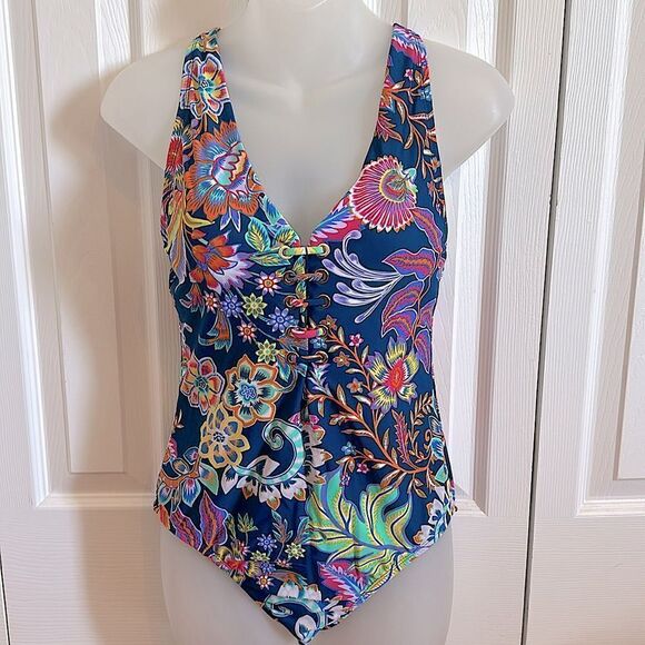 BCBGMAXAZRIA One Piece Swimsuit Bathing Suit Tummy Control Medium M NWT - Picture 5 of 10